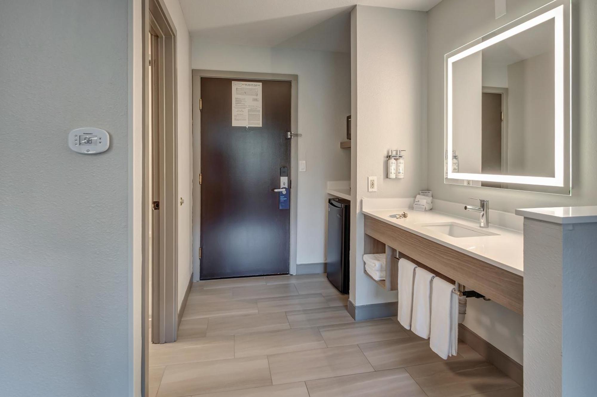 Holiday Inn Express Portland East - Columbia Gorge By Ihg Troutdale Exterior foto